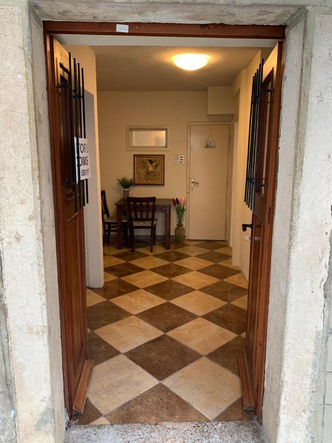 Guest house Viktor 3*